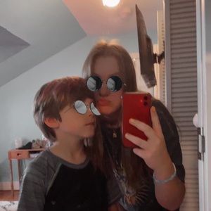 Meet your Posher, Lily